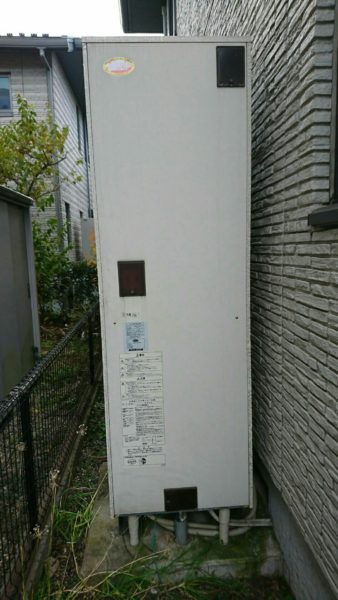 島根県浜田市で電気温水器⇒エコキュート交換工事　日立『BE-4670-BFAWU』→日立『BHP-F37RU』