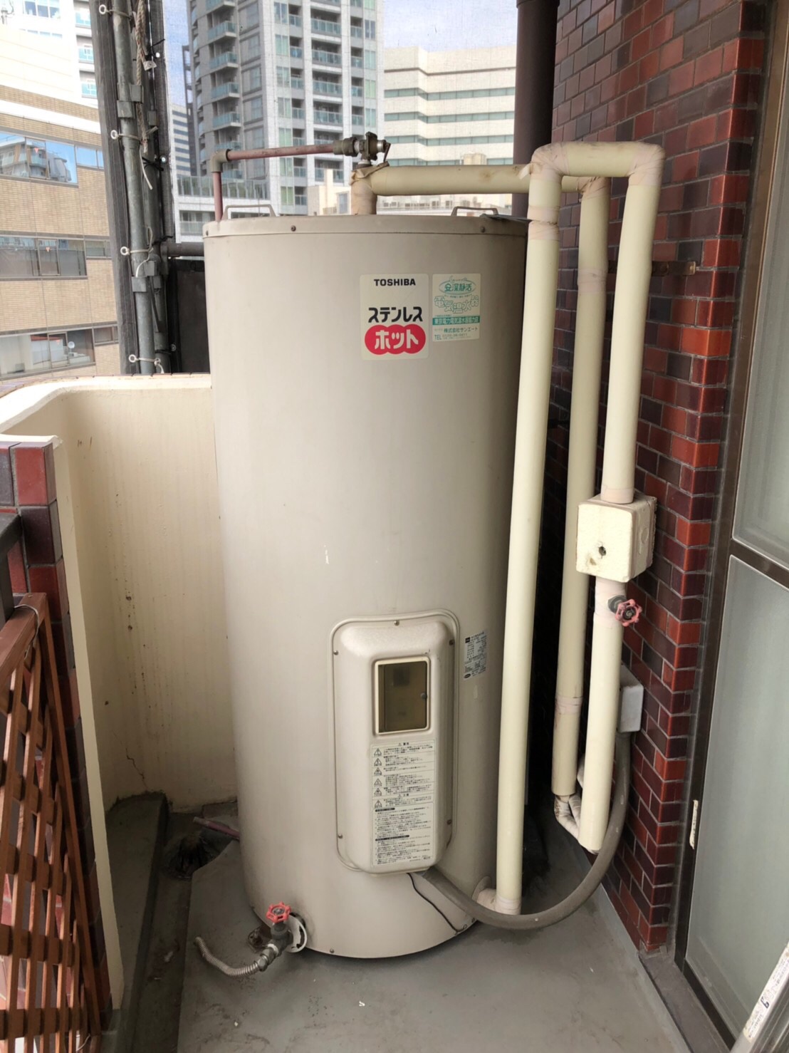 大阪府箕面市で電気温水器交換工事 東芝 370l電気温水器 三菱 Srg 375e 給湯器駆けつけ隊ミズテック