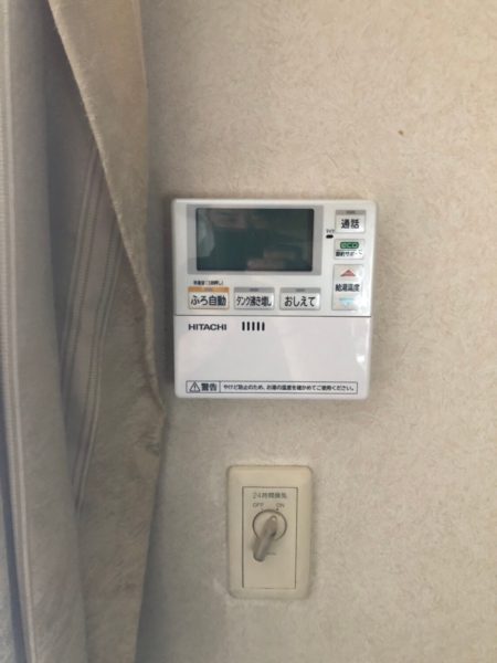 東京都西東京市で電気温水器からエコキュート交換工事　日立『BEB-4670-BFAWU』→日立『BHP-F37RU』