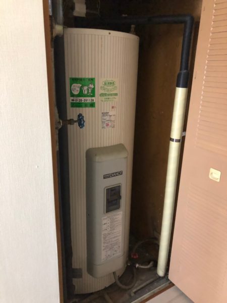東京都狛江市で電気温水器交換工事　三菱『SR-4634-BL』→三菱『SRG-375E』
