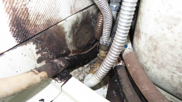 給湯器の水漏れ放置は危険 原因と応急処置 対処方法について解説 株式会社ミズテック