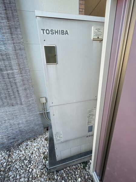静岡県静岡市葵区のエコキュート交換施工事例　『HPE-FB375C』から『HWH-B376-R』