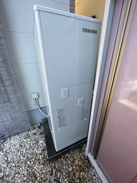 静岡県静岡市葵区のエコキュート交換施工事例　『HPE-FB375C』から『HWH-B376-R』