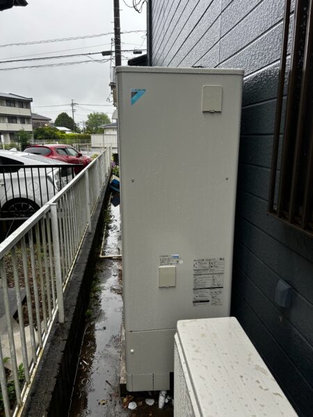 千葉県成田市　エコキュート交換工事　￥418,000（税込）三菱『SRT-HPT37W2』⇒ダイキン『EQN37WFV』