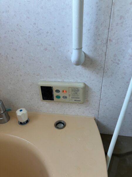 茨城県笠間市 リンナイ ガス給湯器交換工事￥165,000（税込） 『RUF-V2001』⇒『RUF-K206SAW』｜株式会社ミズテック