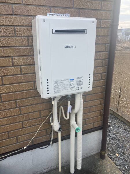 茨城県筑西市　給湯器交換工事　¥154,000-　パーパス『GX-2444AW』⇒ノーリツ『GT-2460SAWX-2』｜株式会社ミズテック