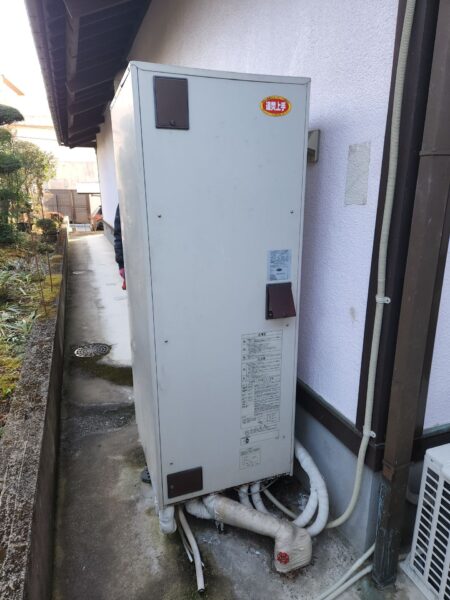 栃木県芳賀郡茂木町　エコキュート交換工事　￥385,000（税込）日立『BHP-TD371』⇒日立『BHP-F37UU』株式会社ミズテック