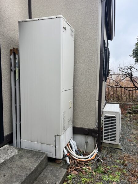 大阪府四条畷市　エコキュート交換工事　￥407,000（税込）東芝『HWH-FBH463SCD』⇒ダイキン『EQ37WFV』