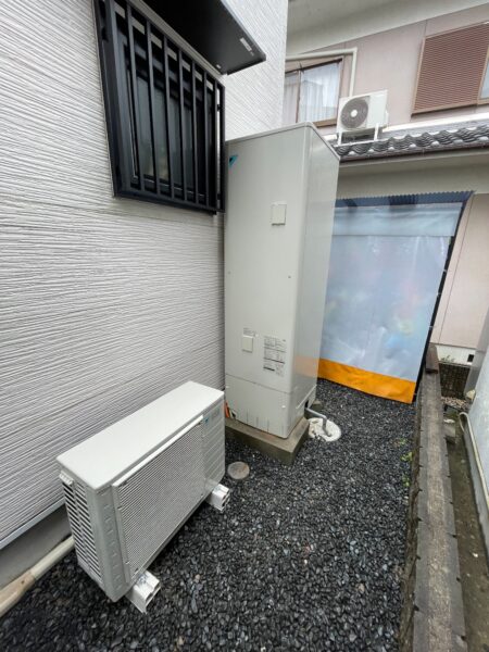 大阪府南河内郡　電気温水器からエコキュート交換工事　￥407,000（税込）National『DH-37G3QUBA』⇒ダイキン『EQN46WFV』