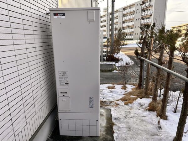 宮城県大崎市　電気温水器交換工事　東芝『HPL-2TFB465FAU』⇒三菱『SRT-J37WD5』｜株式会社ミズテック