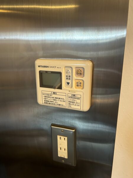東京都足立区　エコキュート交換工事　￥396,000（税込）三菱『SRT-4666FU200V-BL』⇒パナソニック『HE-NS37KQS』