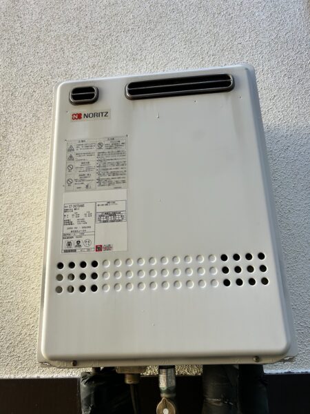 埼玉県さいたま市　給湯器交換工事　¥154,000-　ノーリツ『GT-2427SAWX』⇒『GT-2460SAWX-2BL』｜株式会社ミズテック