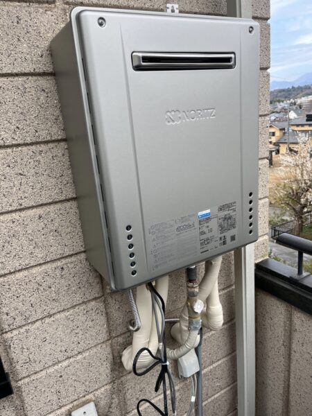神奈川県奏野市　給湯器交換工事　165,000円　ノーリツ『GT-C1642SAWX-MB』⇒ノーリツ『GT-C2062SAWX-2BL』｜株式会社ミズテック