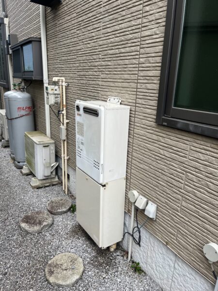 埼玉県所沢市　給湯器交換工事　165,000円　ノーリツ『GT-2422SAWX』⇒ノーリツ『GT-C2062SAWX-2BL』｜株式会社ミズテック
