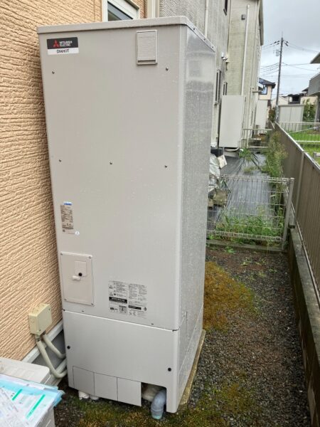 茨城県つくばみらい市　エコキュート交換工事　￥385,000（税込）コロナ『CTU-371D1A11』⇒三菱『SRT-W375』株式会社ミズテック