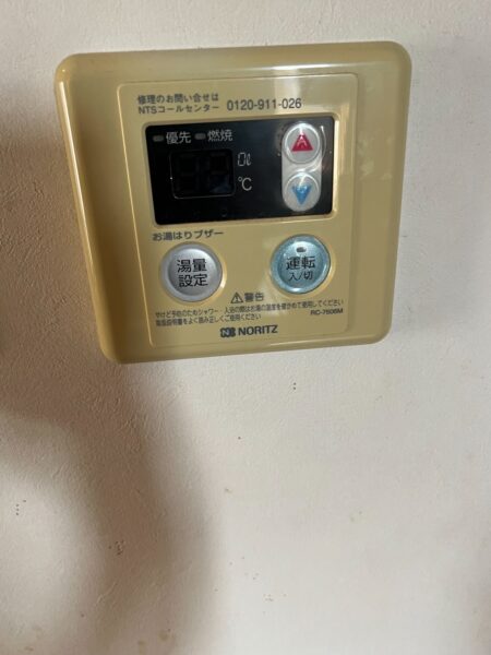 栃木県小山市　給湯専用給湯器交換工事　¥110,000-　ノーリツ『GQ-2024WA』⇒ノーリツ『GQ-2039WS』｜株式会社ミズテック