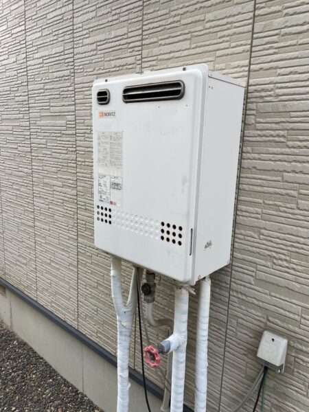 千葉県君津市　ガス給湯器交換工事　165,000円　ノーリツ『GT-2022SAWX』⇒ノーリツ『GT-C2062SAWX-2BL』｜株式会社ミズテック