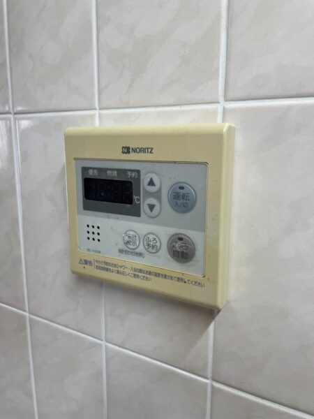 千葉県君津市　ガス給湯器交換工事　165,000円　ノーリツ『GT-2022SAWX』⇒ノーリツ『GT-C2062SAWX-2BL』｜株式会社ミズテック