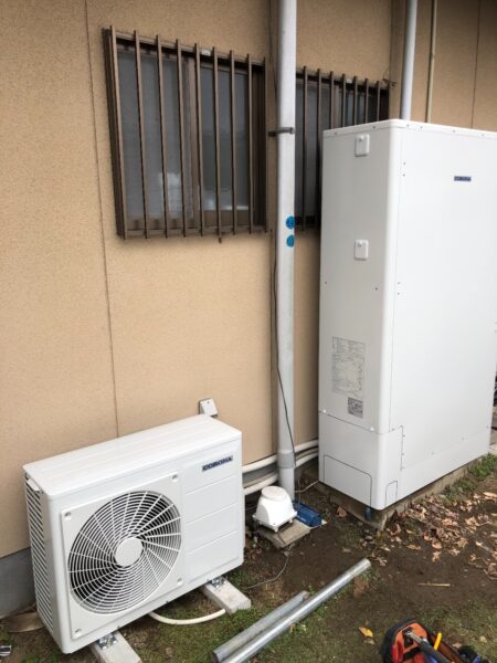 山梨県南アルプス市　エコキュート交換工事　￥539,000　コロナ『CHP-E372AY5』