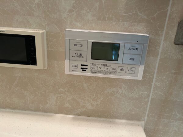 千葉県松戸市　エコキュート交換工事　￥440,000（税込）ダイキン『EQ37WFTV』