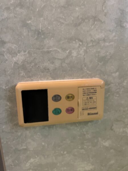 東京都小平市　ガス給湯器交換工事　181,500円　リンナイ『RUF-V2401SAW』⇒リンナイ『RUF-K246SAW』