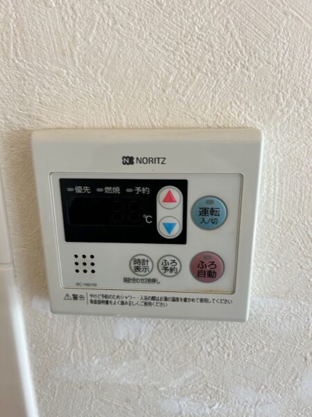 東京都福生市　ガス給湯器交換工事　154,000円　ノーリツ『GT-2427SAW』⇒ノーリツ『GT-C2462SAWX-2BL』