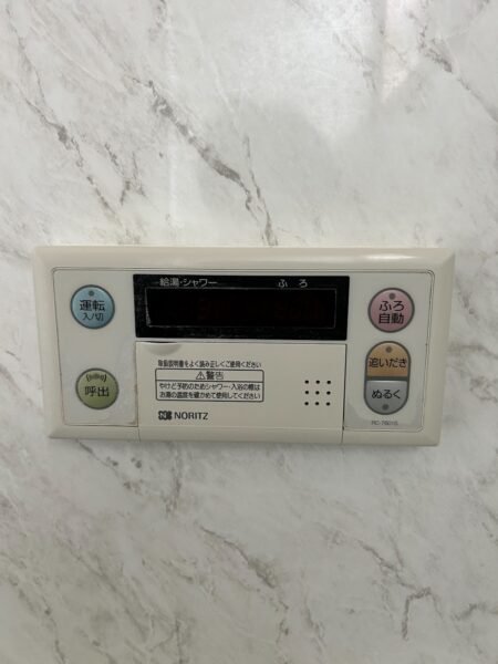 東京都福生市　ガス給湯器交換工事　154,000円　ノーリツ『GT-2427SAW』⇒ノーリツ『GT-C2462SAWX-2BL』