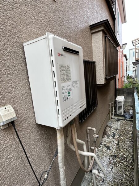 埼玉県新座市　ガス給湯器交換工事　154,000円　ノーリツ『GT-2450SAW』⇒ノーリツ『GT-2460SAWX-2BL』