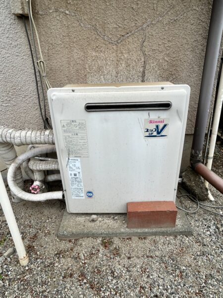 埼玉県所沢市　ガス給湯器交換工事　154,000円　リンナイ『RUF-A2003SAG』⇒リンナイ『RUF-A2003SAG(B)』