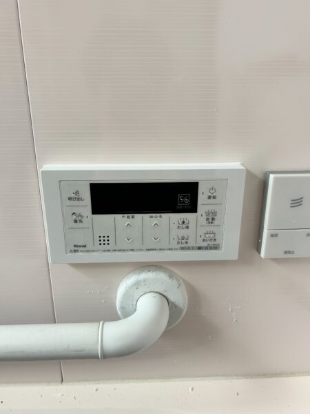 埼玉県所沢市　ガス給湯器交換工事　154,000円　リンナイ『RUF-A2003SAG』⇒リンナイ『RUF-A2003SAG(B)』