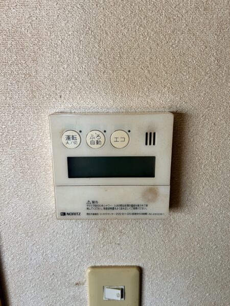 千葉県千葉市　ガス給湯器交換工事　176,000円　ノーリツ『GT-C2452SAWX』⇒ノーリツ『GT-C2462SAWX-2BL』