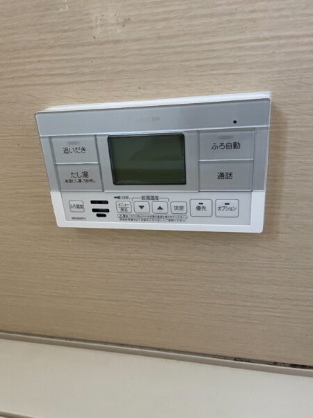 東京都小平市　エコキュート交換工事　￥429,000（税込）ダイキン『TU37EFTV』⇒ダイキン『EQ37WFTV』