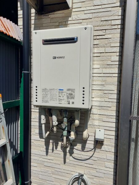 大阪府大阪市　ノーリツガス給湯器交換工事￥143，000（税込）ノーリツ『型式不明』⇒ノーリツ『GT-2060SAWX-2 BL』｜株式会社ミズテック