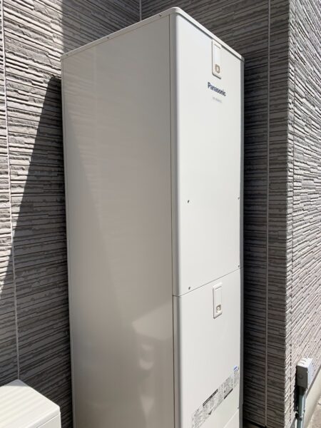 大阪府泉南市　電気温水器からエコキュート交換工事　￥418，000（税込）三菱『SRT-4668WFU-BL』⇒Panasoni『HE-NS46KQS』