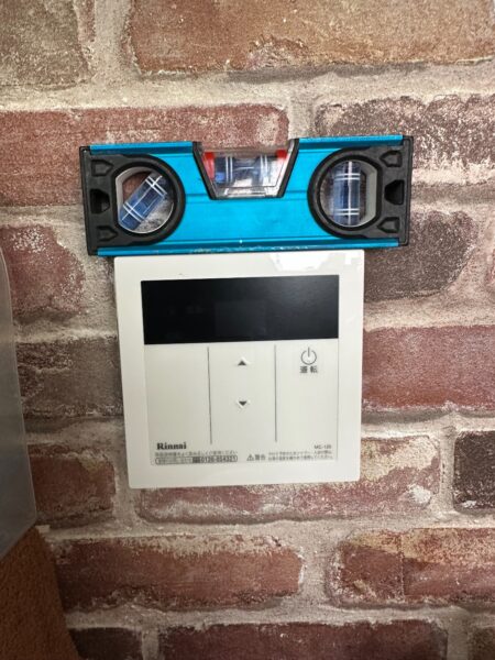 大阪府岸和田市　業務用給湯器交換工事￥132，000（税込）ノーリツ『GQ-2437WS』⇒リンナイ『RUXC-A2400W』
