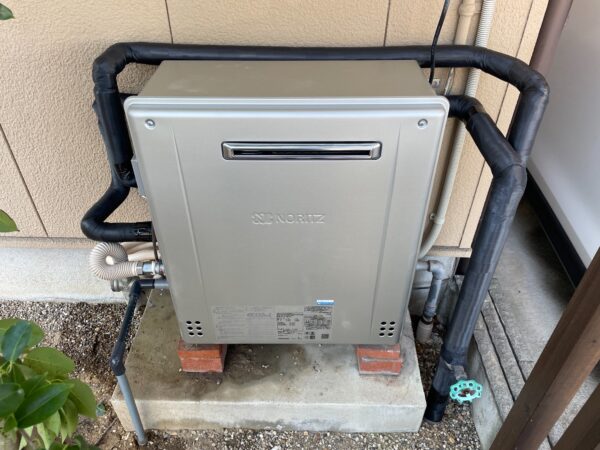 三重県津市　ガス給湯器交換工事　181,500円　ノーリツ『GRQ-C2432AX』⇒ノーリツ『GT-C2462ARX-2BL』