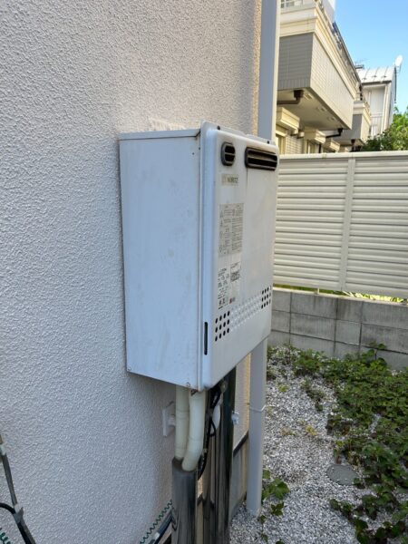 東京都練馬区　ガス給湯器交換工事　ノーリツ『GT-2028SAWX』⇒ノーリツ『GT-2460SAWX-2BL』