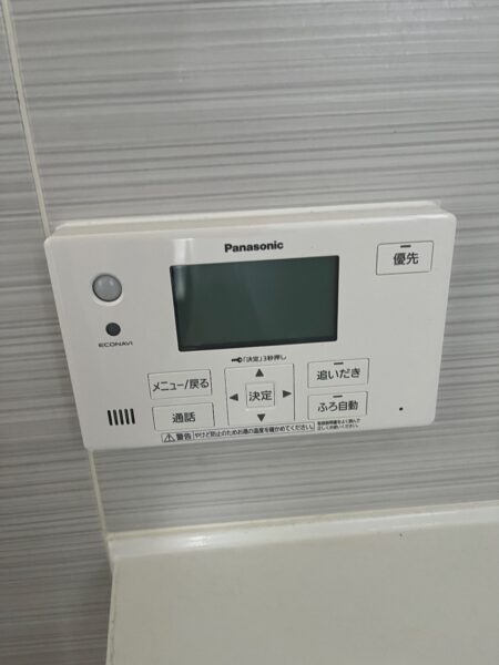 埼玉県吉川市　エコキュート交換工事　￥429,000（税込）パナソニック『HE370SDQ』⇒パナソニック『HE-NSU37KQS』
