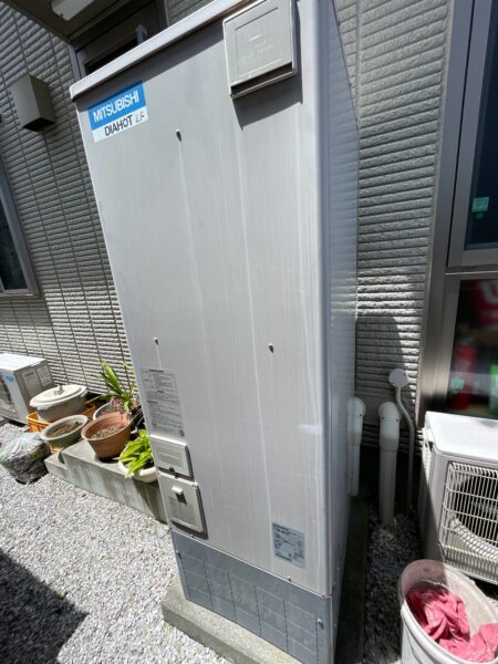 静岡県磐田市のエコキュート⇒エコキュート交換　三菱『SRT-HP37W3』⇒ダイキン『EQN37WFV』への交換施工事例