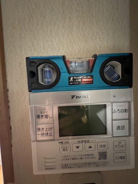 滋賀県草津市　エコキュート交換工事　￥396，000（税込）長府『型式不明』⇒ダイキン『EQ37WFV』
