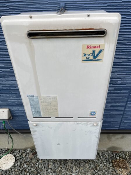 大阪府大東市　リンナイガス給湯器交換工事￥275，000（税込）リンナイ『型式不明』⇒リンナイ『RUF-UE2406AW』｜株式会社ミズテック