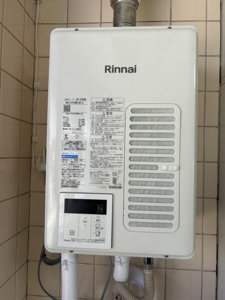 大阪府大阪市　リンナイガス給湯専用給湯器交換工事￥104，500（税込）リンナイ『型式不明』⇒リンナイ『RUX-V1615SWFA（B）-E』