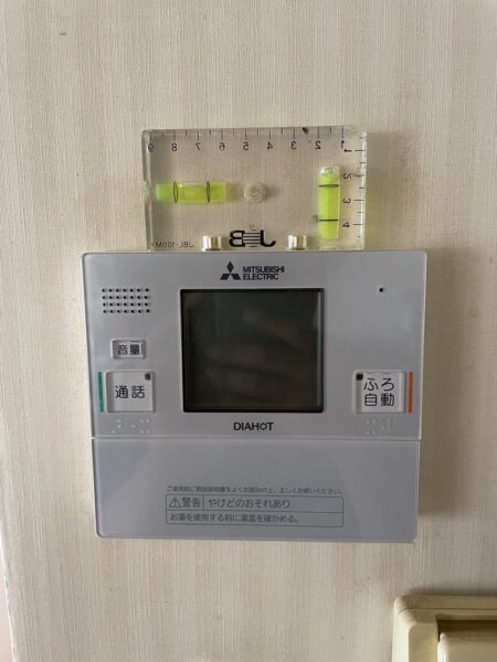 兵庫県尼崎市　電気温水器交換工事　￥429，000（税込）三菱『SRT-4667F-BL』⇒三菱『SRT-J46WDM5』