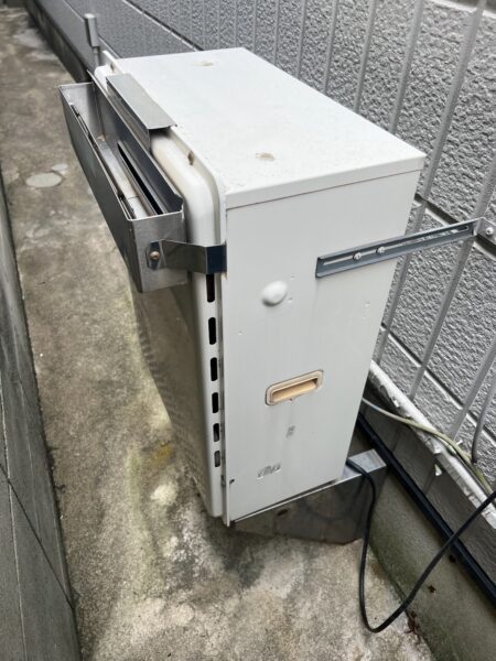 大阪府大阪市　ノーリツ給湯器交換工事￥181，500（税込）ノーリツ『GT-2450SARX』⇒ノーリツ『GT-C2462SARX-2』