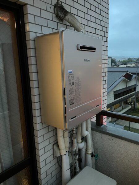 京都府京都市　パロマ給湯器交換工事￥132，000（税込）大阪ガス『型式不明』⇒パロマ『FH-2013SAW』