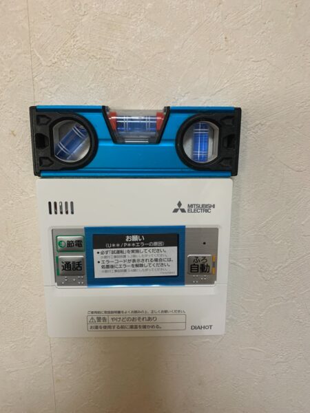 大阪府柏原市　電気温水器からエコキュート交換工事　￥396,000（税込）東芝『HPL-2TFB464RAU』⇒三菱『SRT-W465』