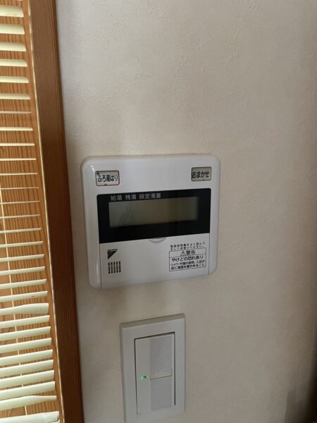 大阪府泉南郡　エコキュート交換工事　￥396，000（税込）ダイキン『TU30CSV』⇒ダイキン『EQ37XSV』