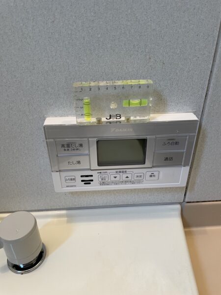 大阪府泉南郡　エコキュート交換工事　￥396，000（税込）ダイキン『TU30CSV』⇒ダイキン『EQ37XSV』