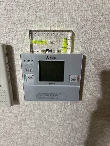大阪府貝塚市　電気温水器交換工事　￥374，000（税込）日立『BE-A37DWU』⇒三菱『SRT-J37CD5』
