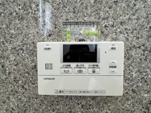 大阪府和泉市　エコキュート交換工事　￥429，000（税込）National『HE-37K3QWS』⇒日立『BHP-F37WD』